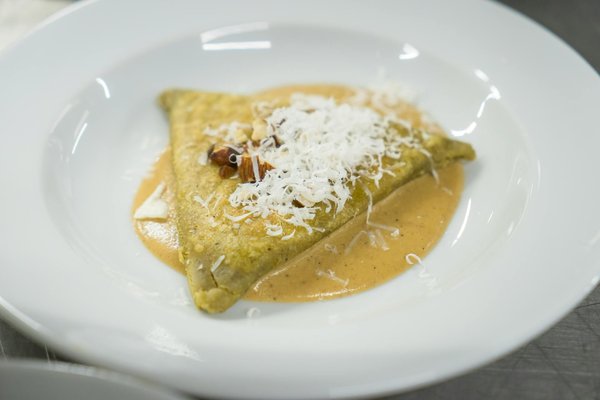 How can UK residents reduce their carbon footprint in daily life?