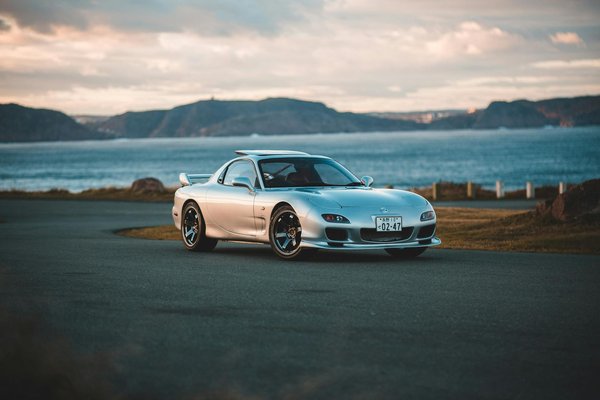 How can UK companies better support mental health through digital tools?